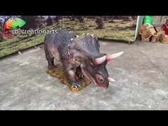 กันน้ำ Animatronic Triceratops ขนาดชีวิตไดโนเสาร์ Animatronic สำหรับสวนสนุก