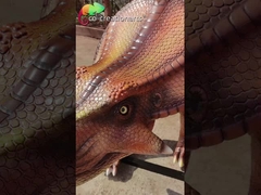 เรซิ่น Protoceratops รูปปั้นสัตว์ไฟเบอร์กลาสขนาดใหญ่ไดโนเสาร์พื้นผิวเรียบ